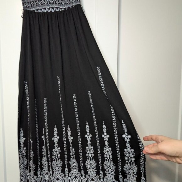 ✨ No Boundaries Black & White Summer Maxi Dress (Size M 7–9) 🖤🤍👗 - Picture 3 of 12